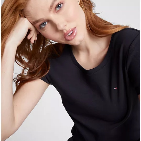 💥3/$15💥NWT-Tommy Hilfiger Women's Essential Favorite Crewneck Tee, Black - XXL - Picture 1 of 10